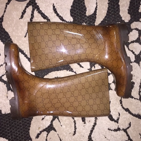 Women’s Gucci Rain boots - Picture 3 of 8
